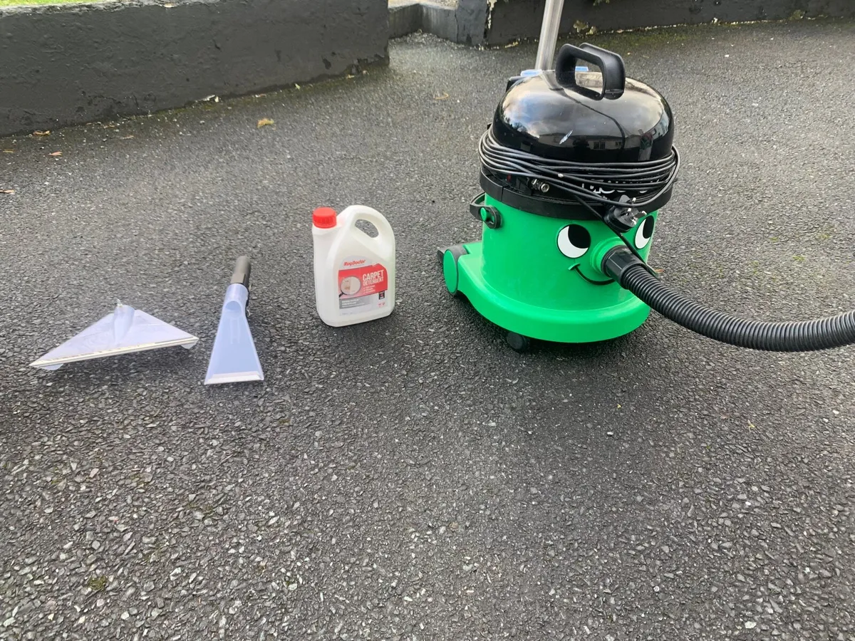 George Aqua Vac - Image 1