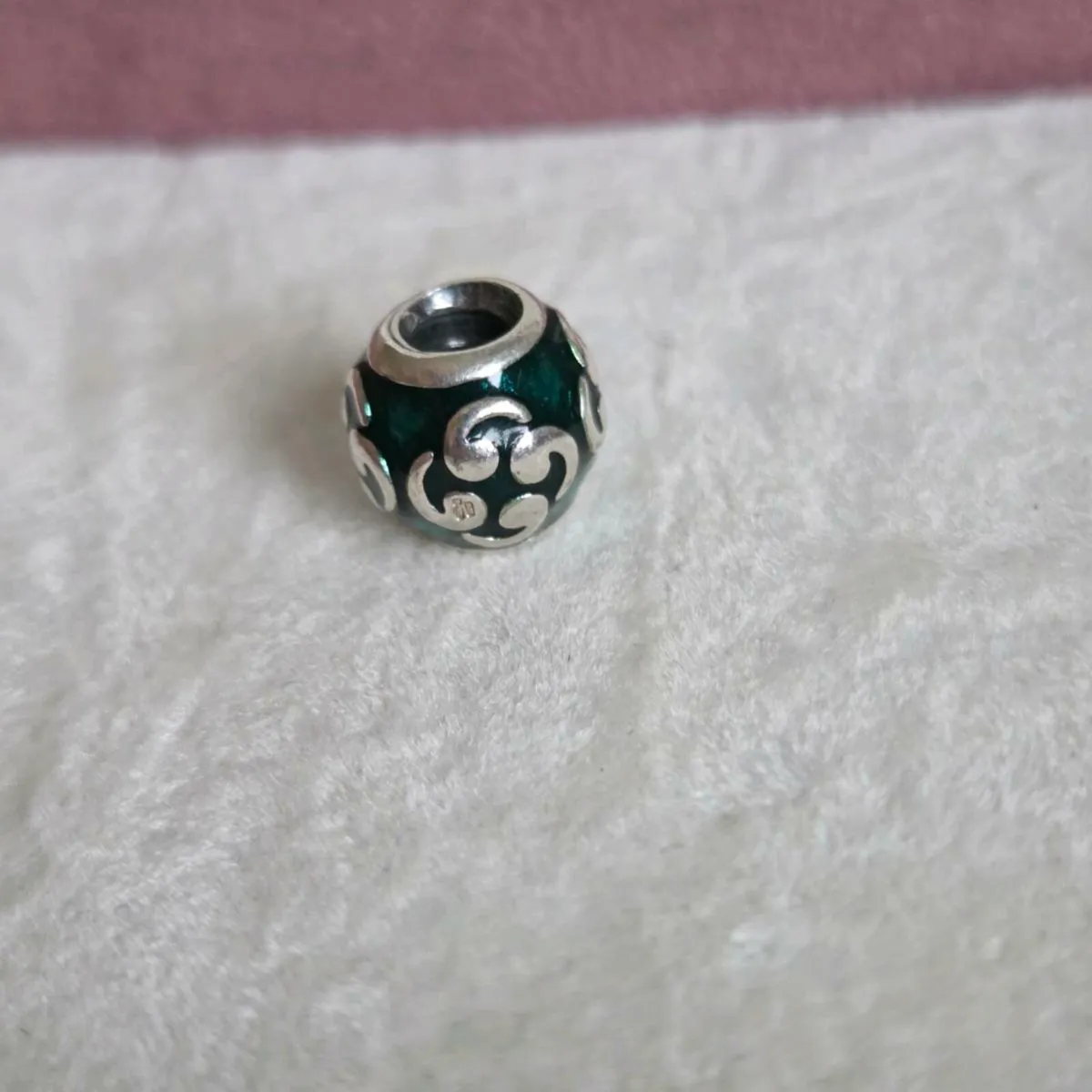 Genuine Pandora enamel green flower charm - Image 4