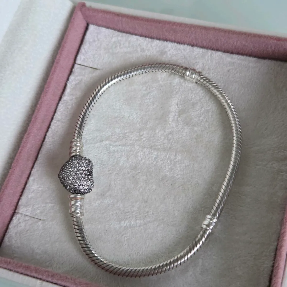 Genuine Pandora bracelet heart sparkly size 18cm - Image 4