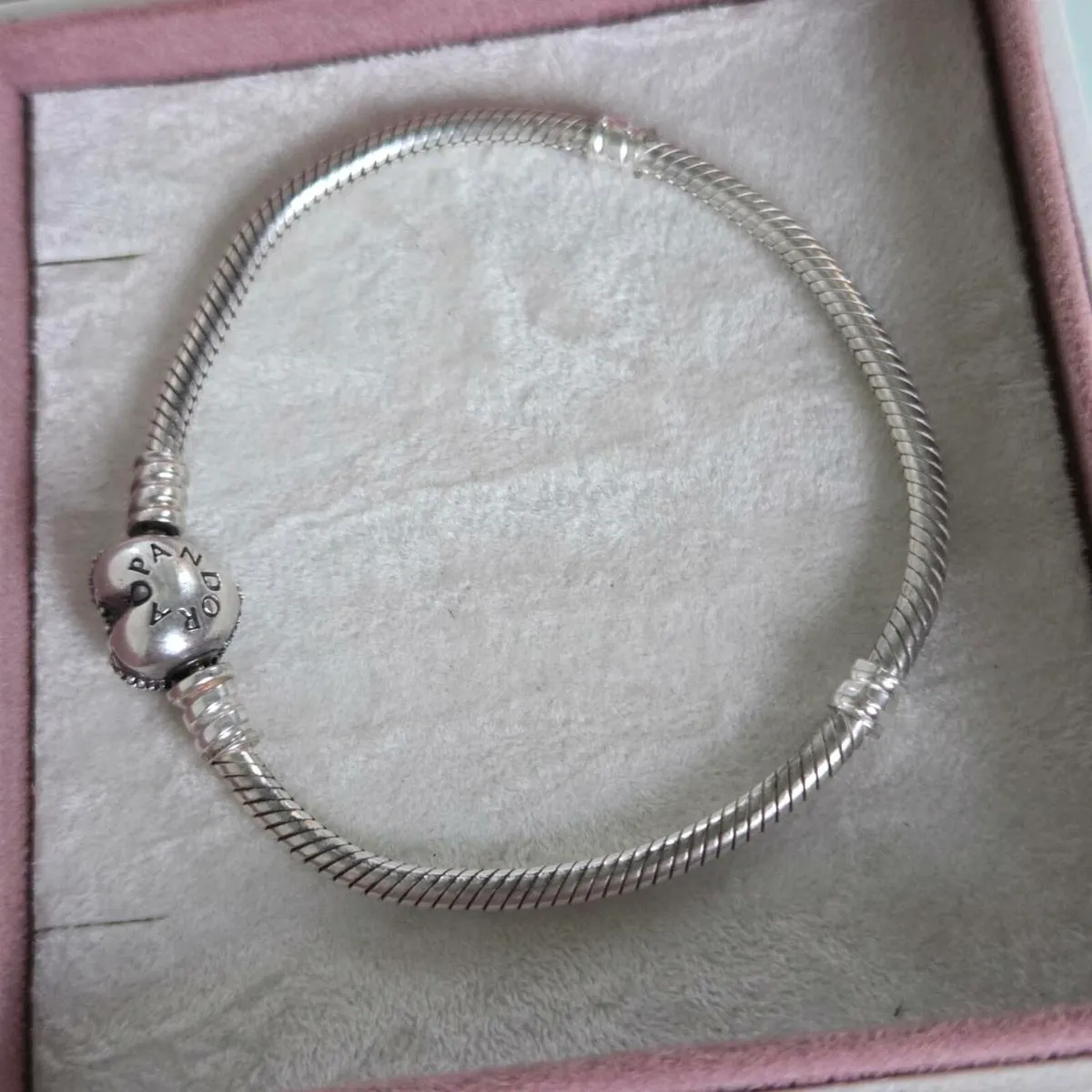 Genuine Pandora bracelet heart sparkly size 18cm - Image 3