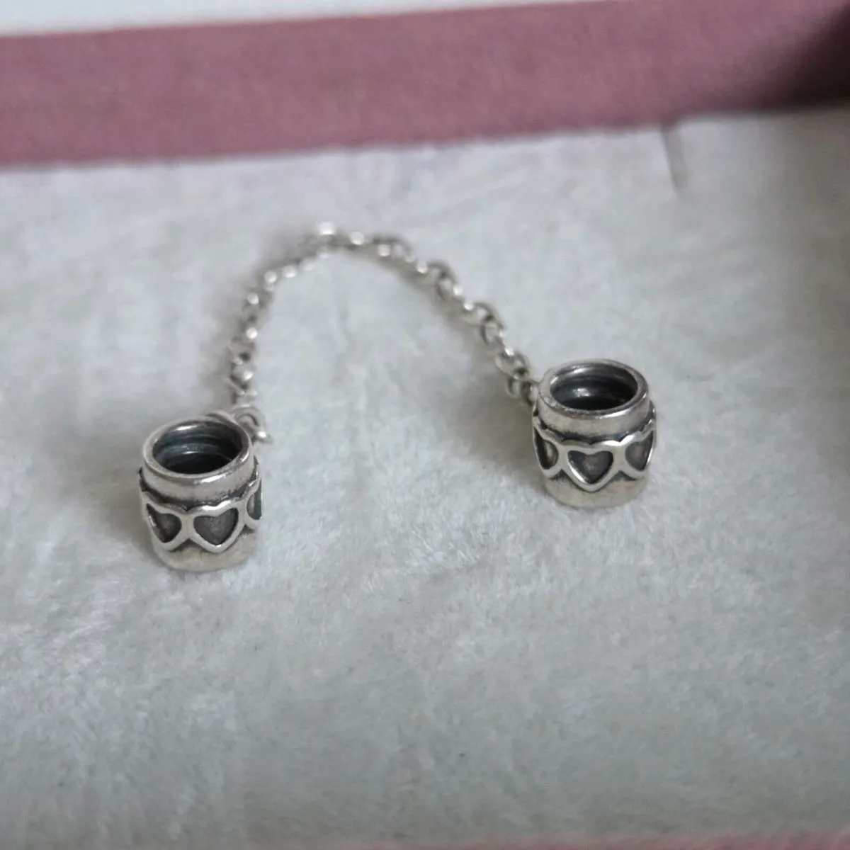 Genuine Pandora safety chain hearts perfect condit - Image 1