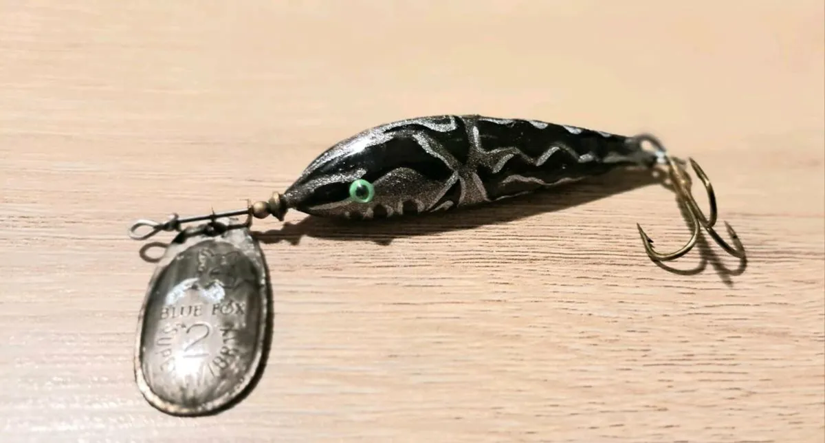 Hand painted fishing lure - Image 1