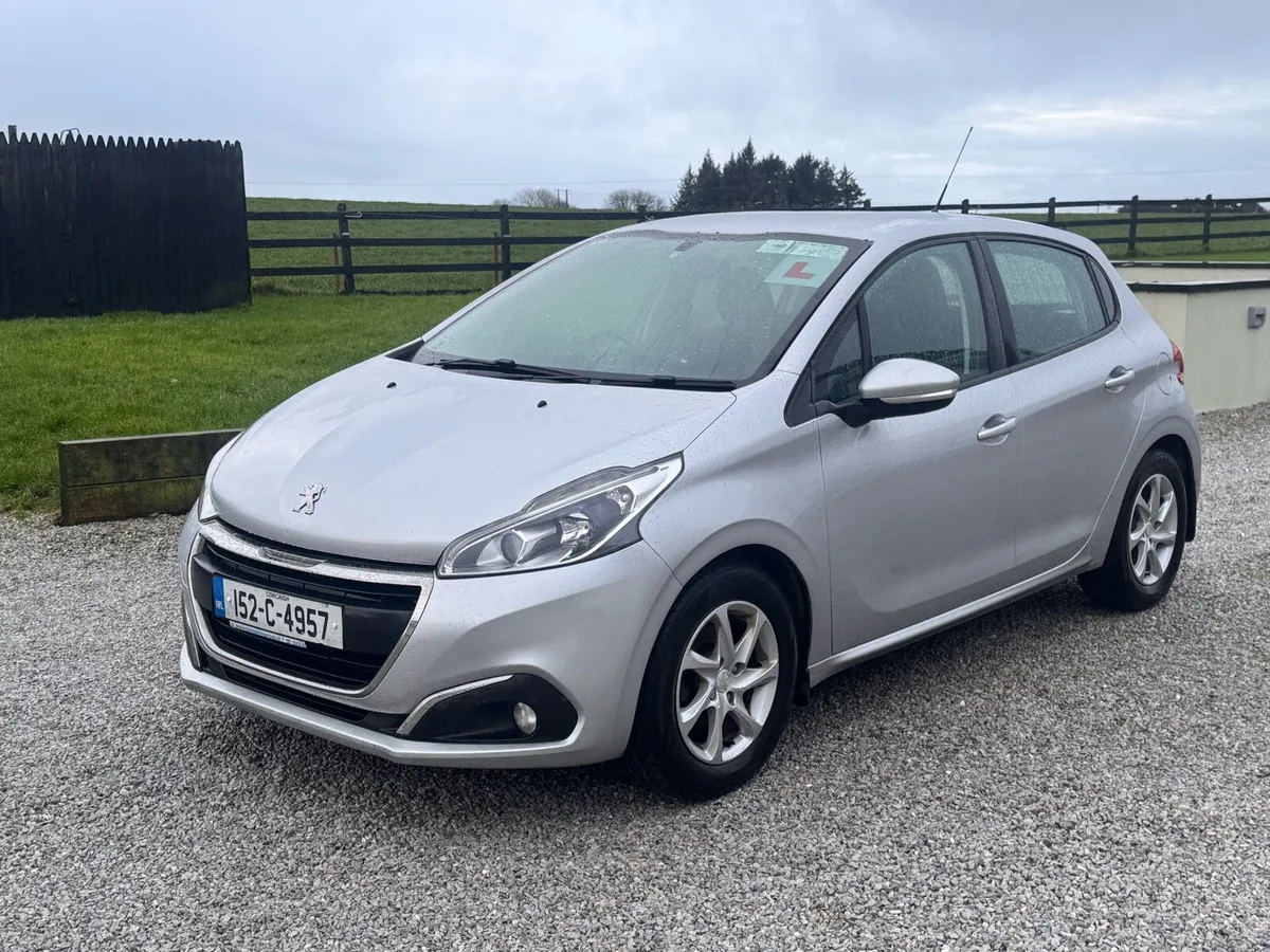 Peugeot 208 - Image 1
