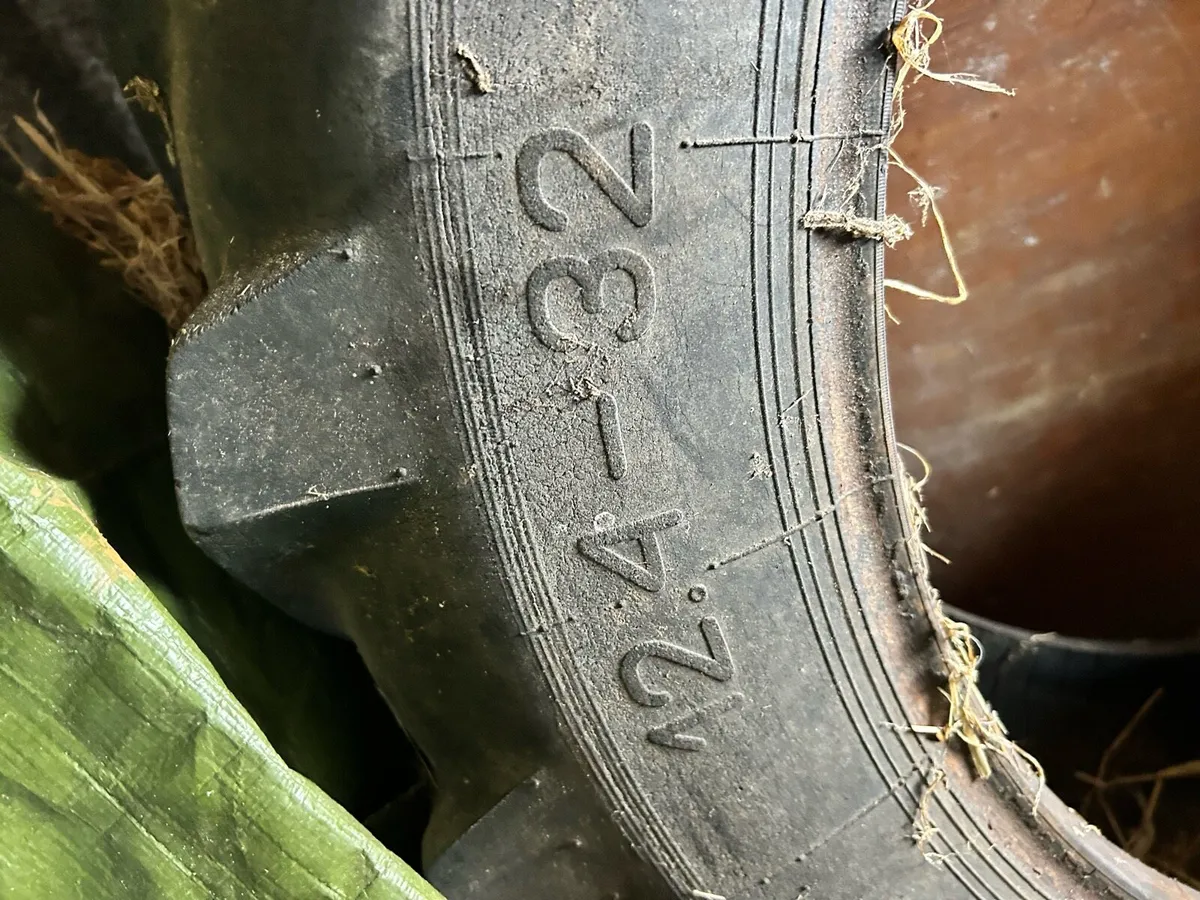 Tractor tyres - Image 2