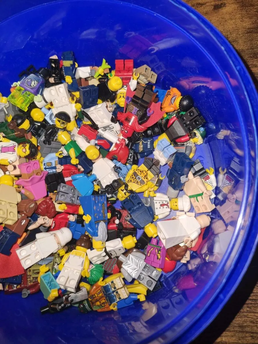 Lego Minifigure - Image 2