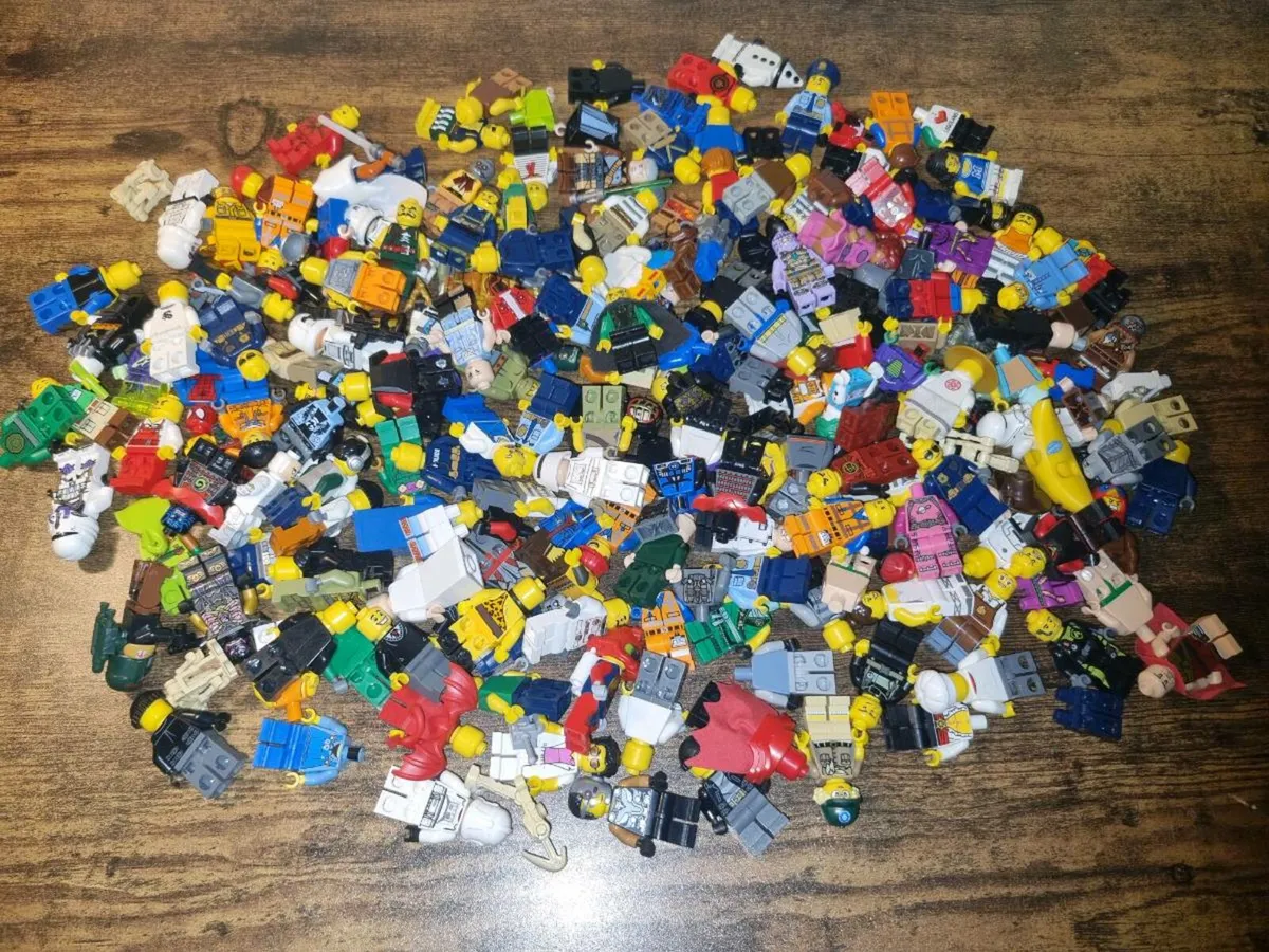 Lego Minifigure - Image 4