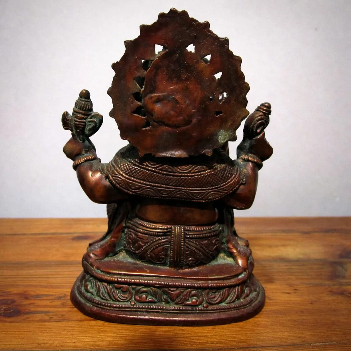 Solid Copper Ganesh Statue – Heavy (2kg) – 20cm – - Image 4