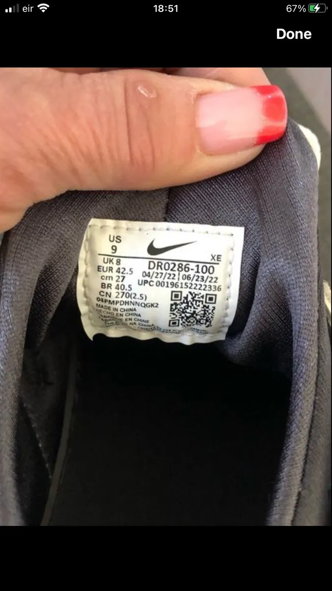 Mens Nike trainers size 8 €30 - Image 4