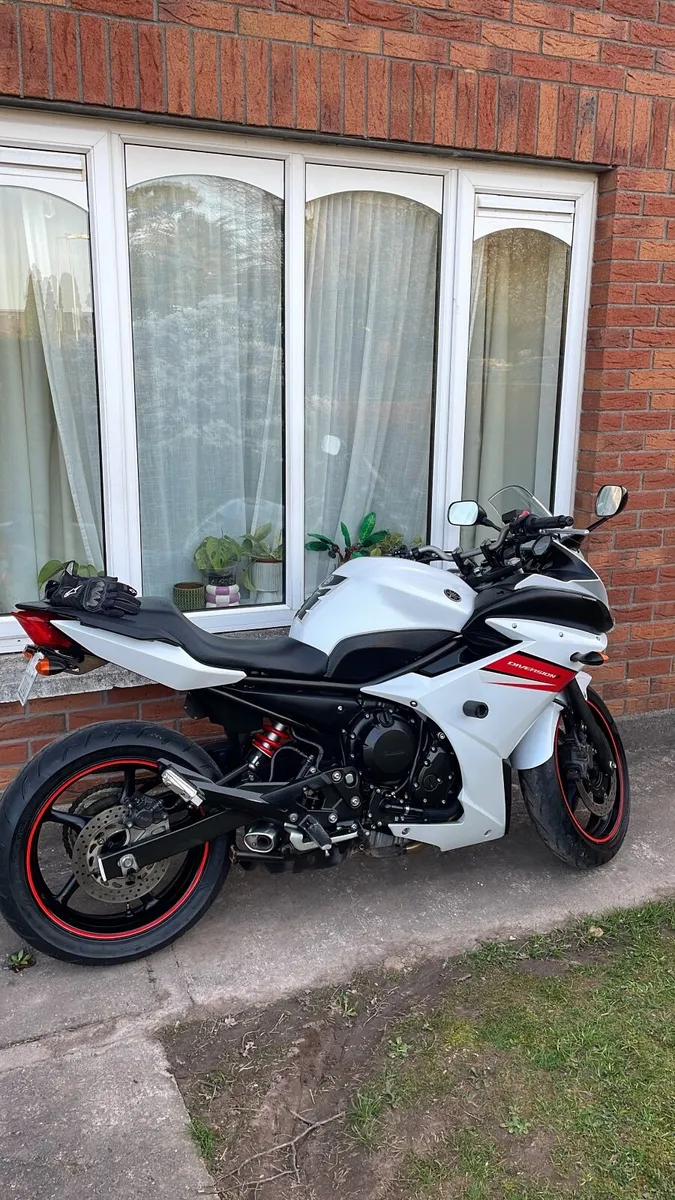 2013 Yamaha XJ6F - Image 2