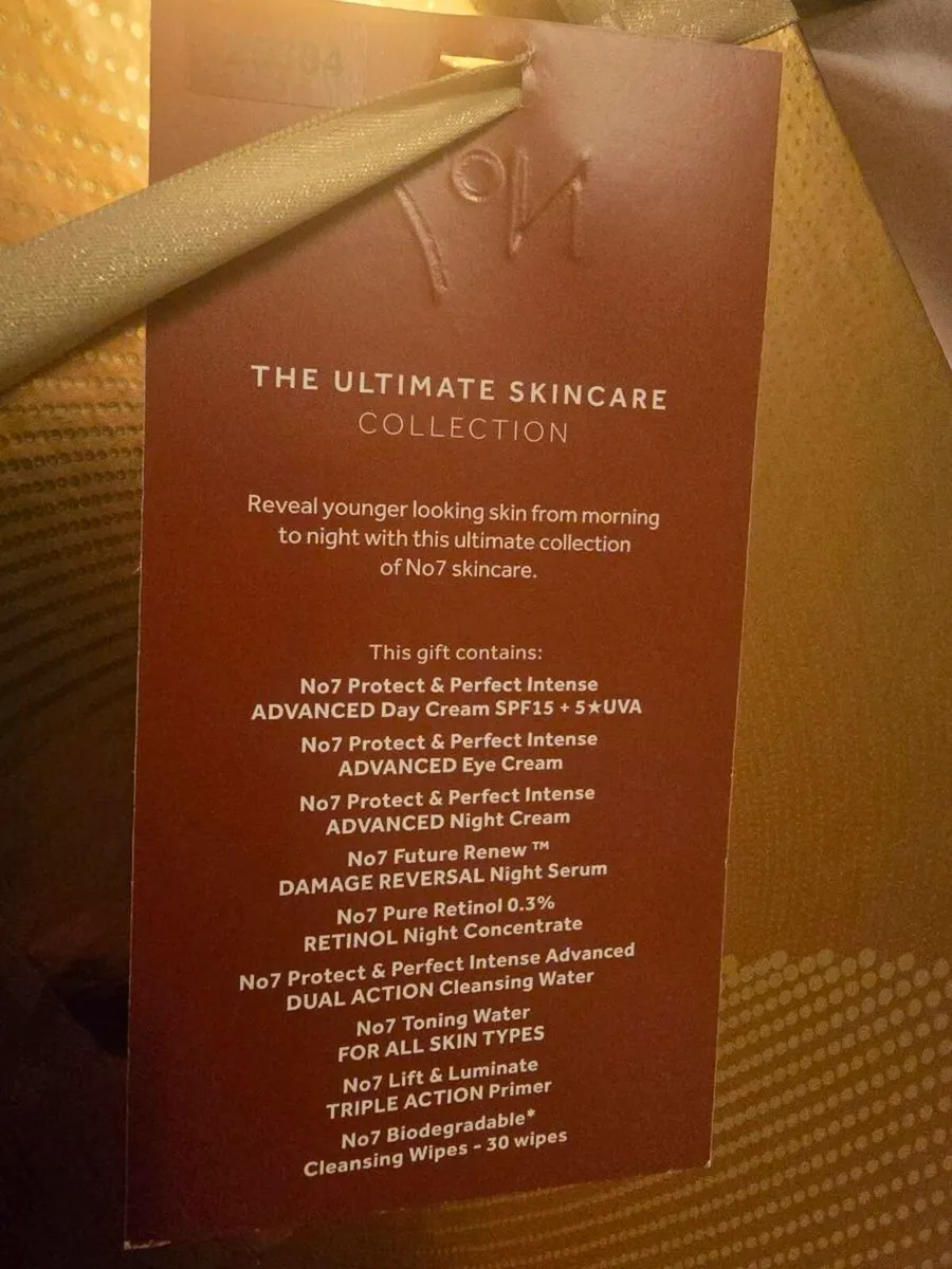 no.7 giftset brand new - Image 4