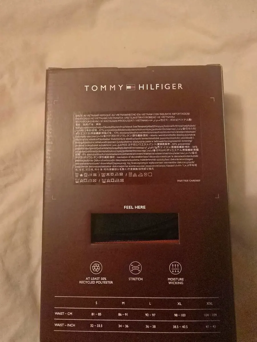 Tommy Hilfiger mens trunks size Medium new - Image 3