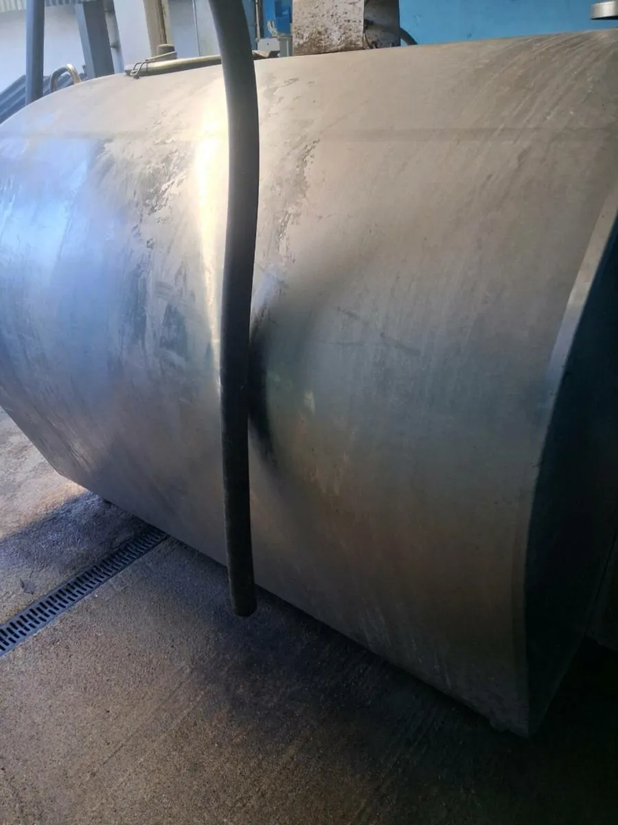 3000 litre liscarroll tank - Image 4