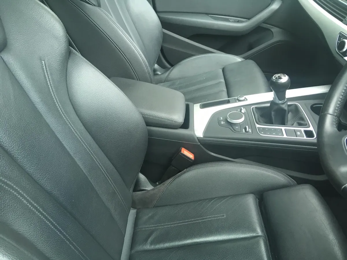 Audi A4 2.0 TDI SE Ultra - Image 4