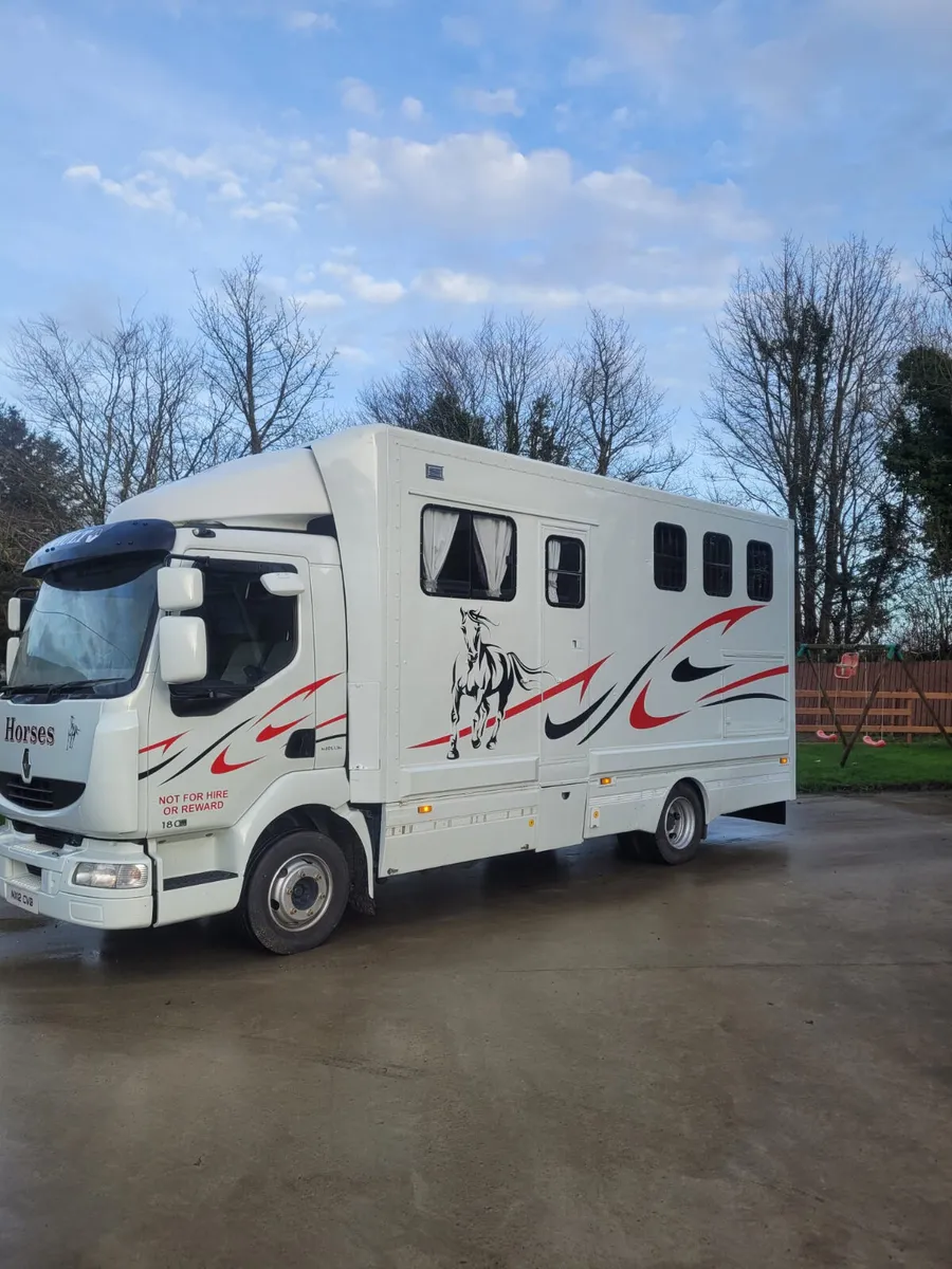 Renault Midlum Horse Lorry - Image 3