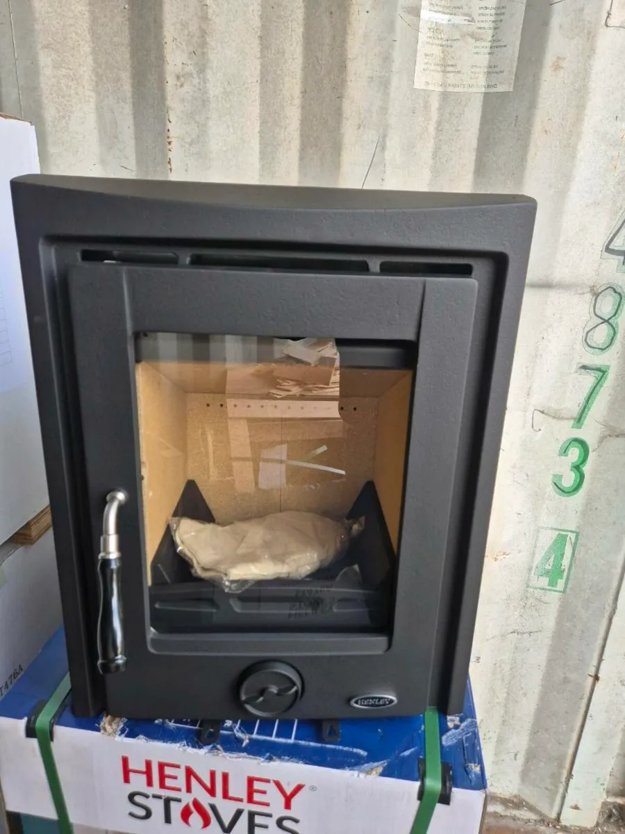 Henley  inset stove - Image 1