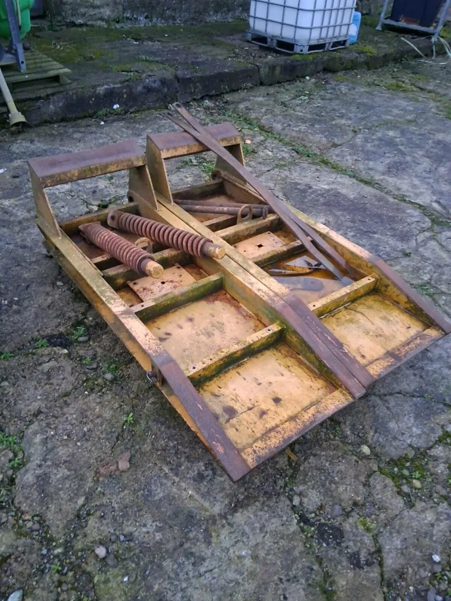 Low loader ramps - Image 1
