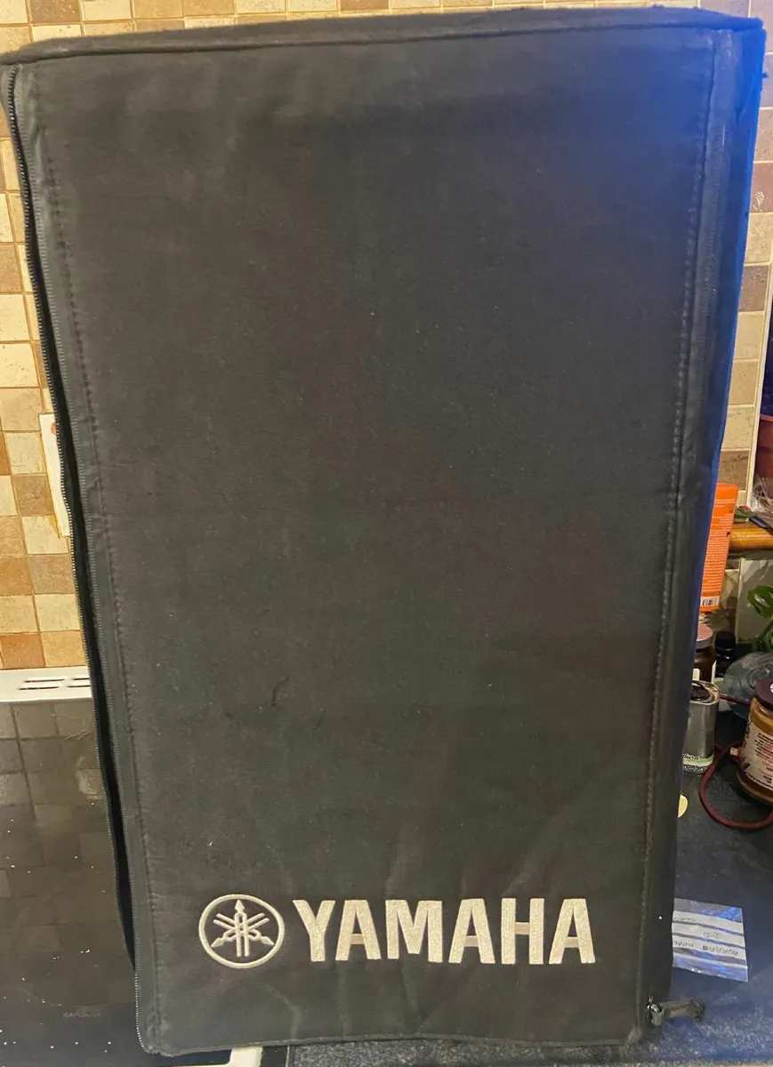 1 Yamaha DXR12 Speaker & 2 Yamaha DXS12 Speakers - Image 3