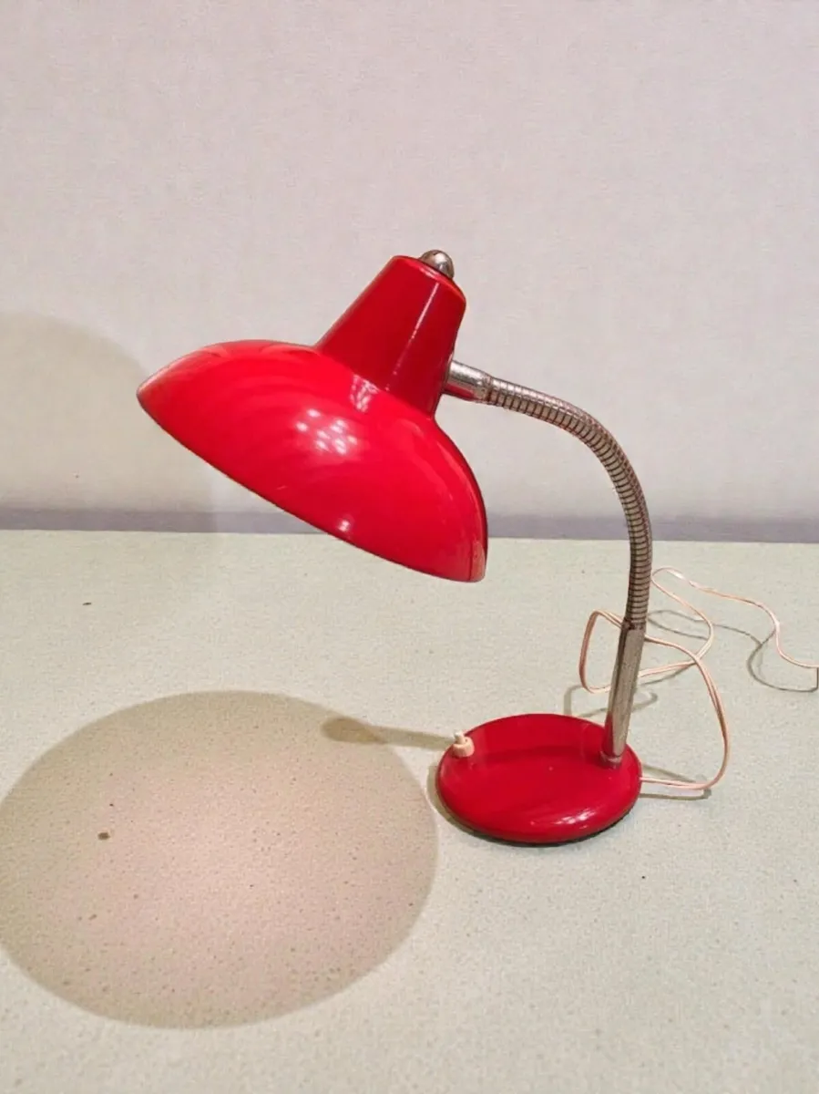 1970s red metal lamp - Image 1