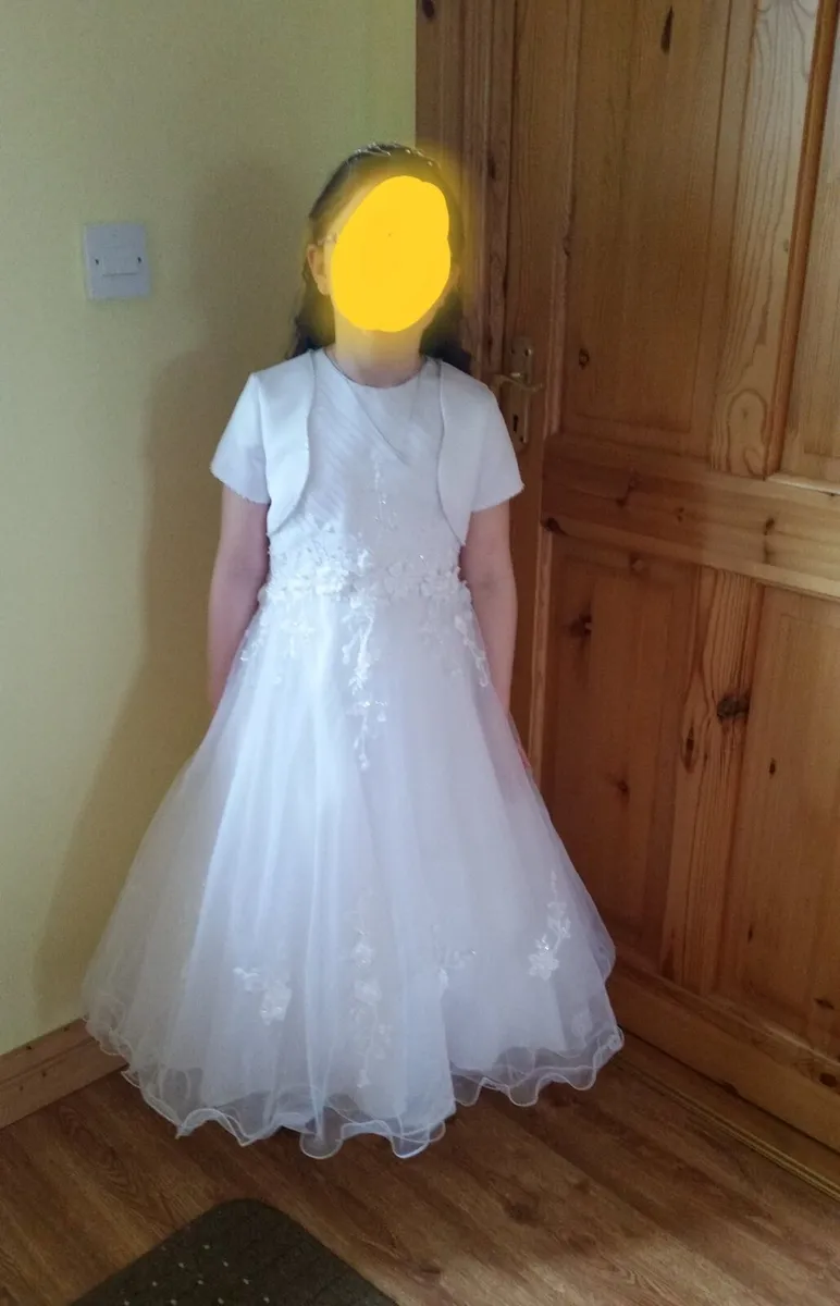 Beautiful communion dress and assessories - Image 1