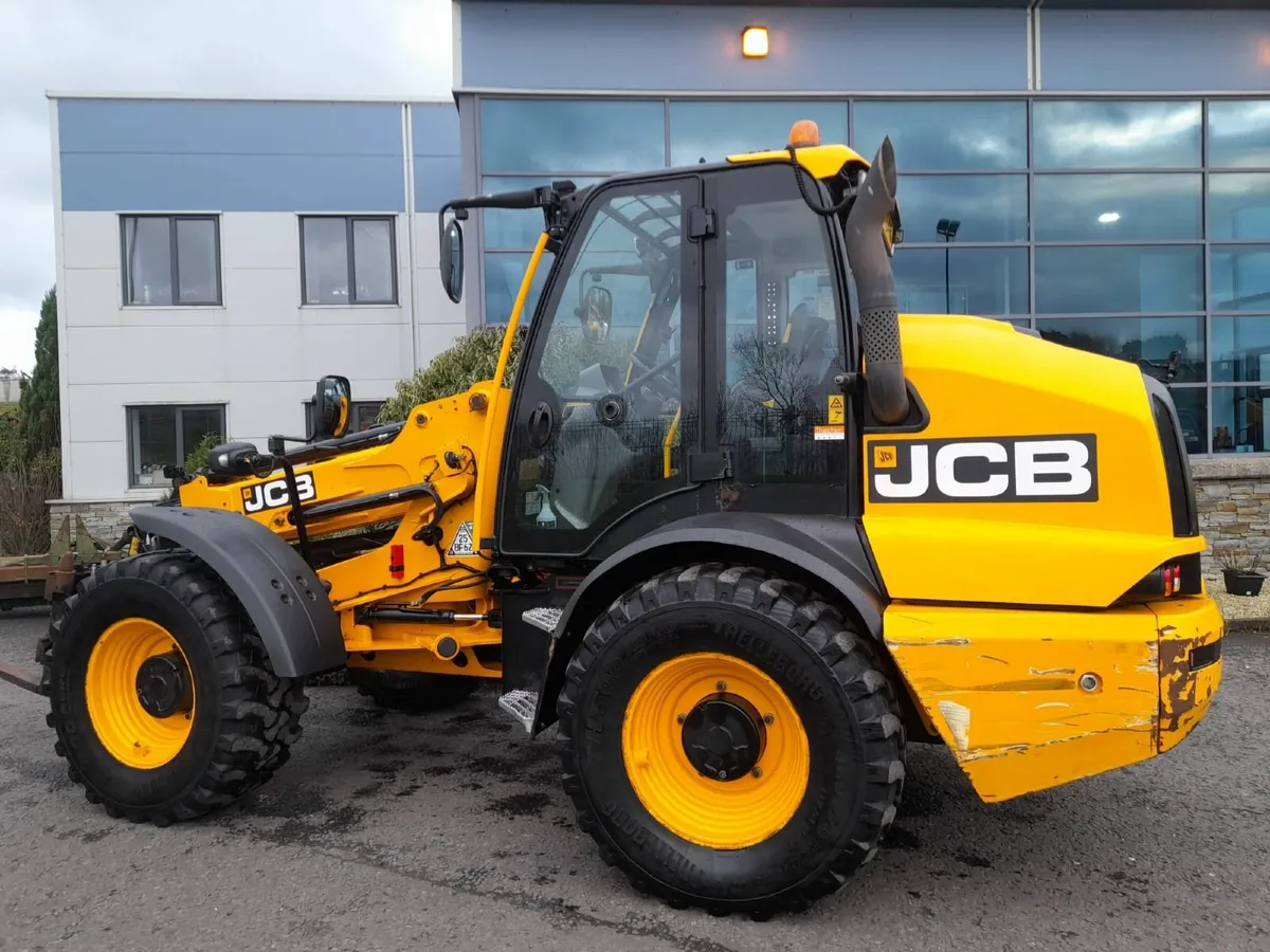 JCB TM 2022 - Image 3