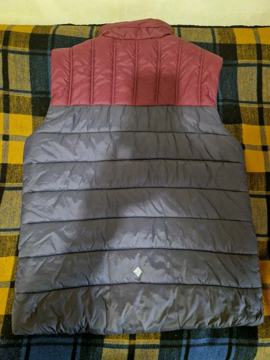Regetta Burgundy Puffer Vest - Image 4