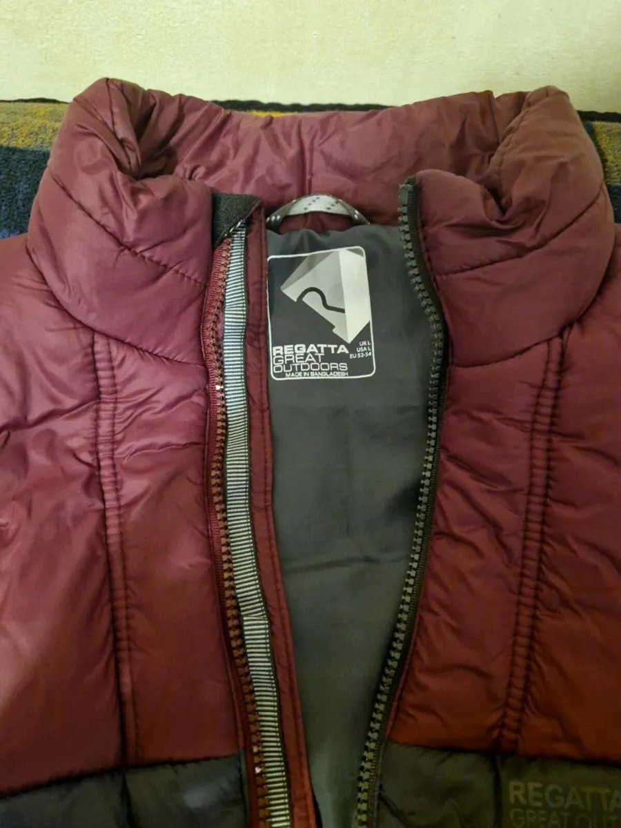 Regetta Burgundy Puffer Vest - Image 3