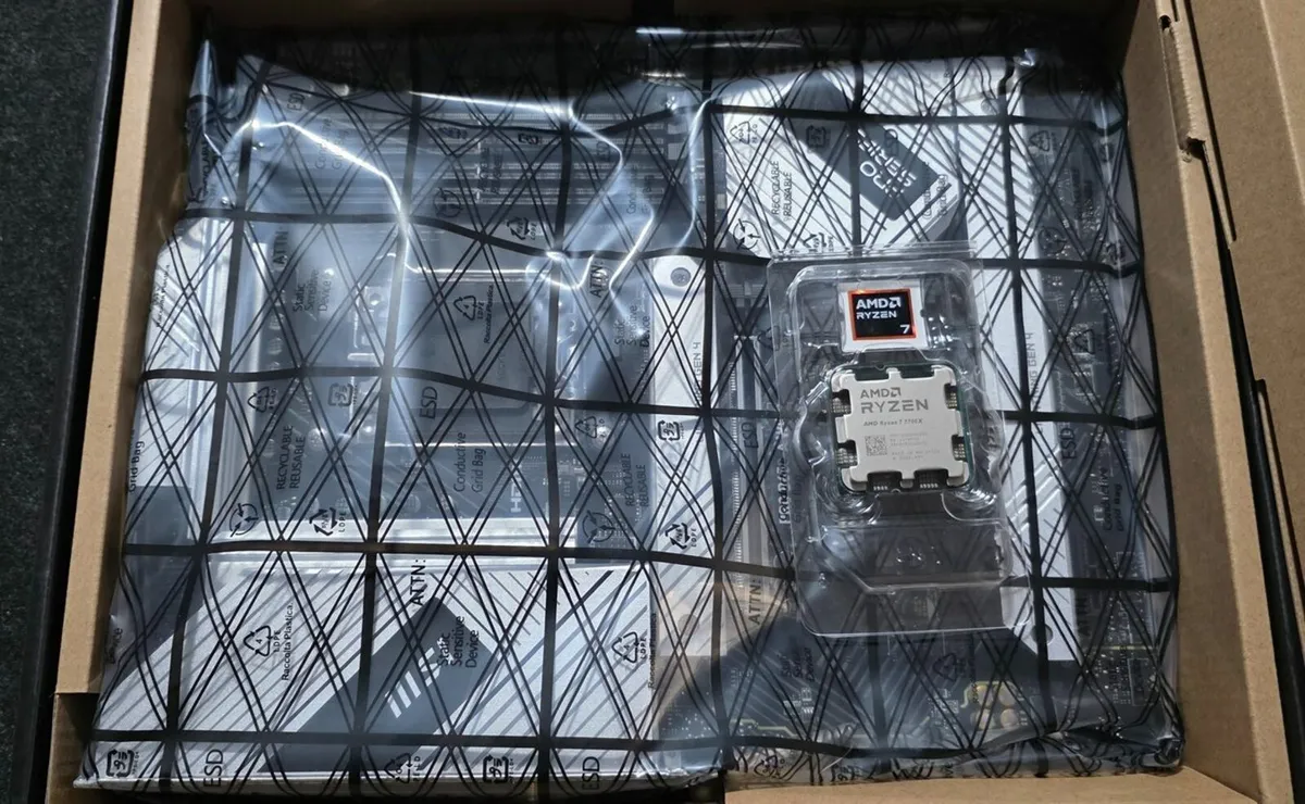 NEW MSI B650 Motherboard + Ryzen 7 7700X CPU - Image 3