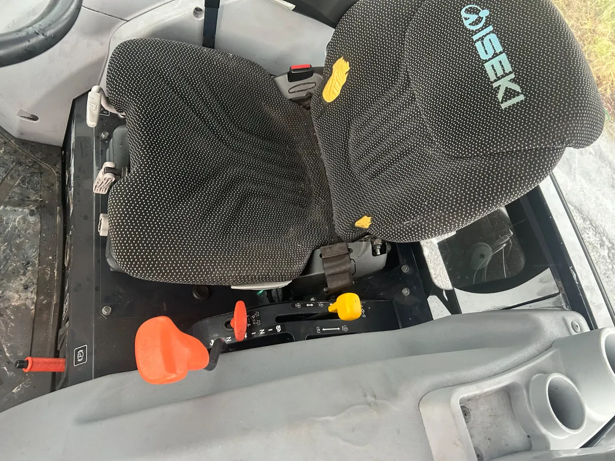 2018 Iseki TG6405 Compact Tractor - Image 2