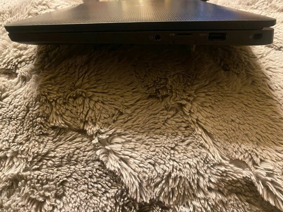 Dell Latitude 7300 – 13.3" - Image 3