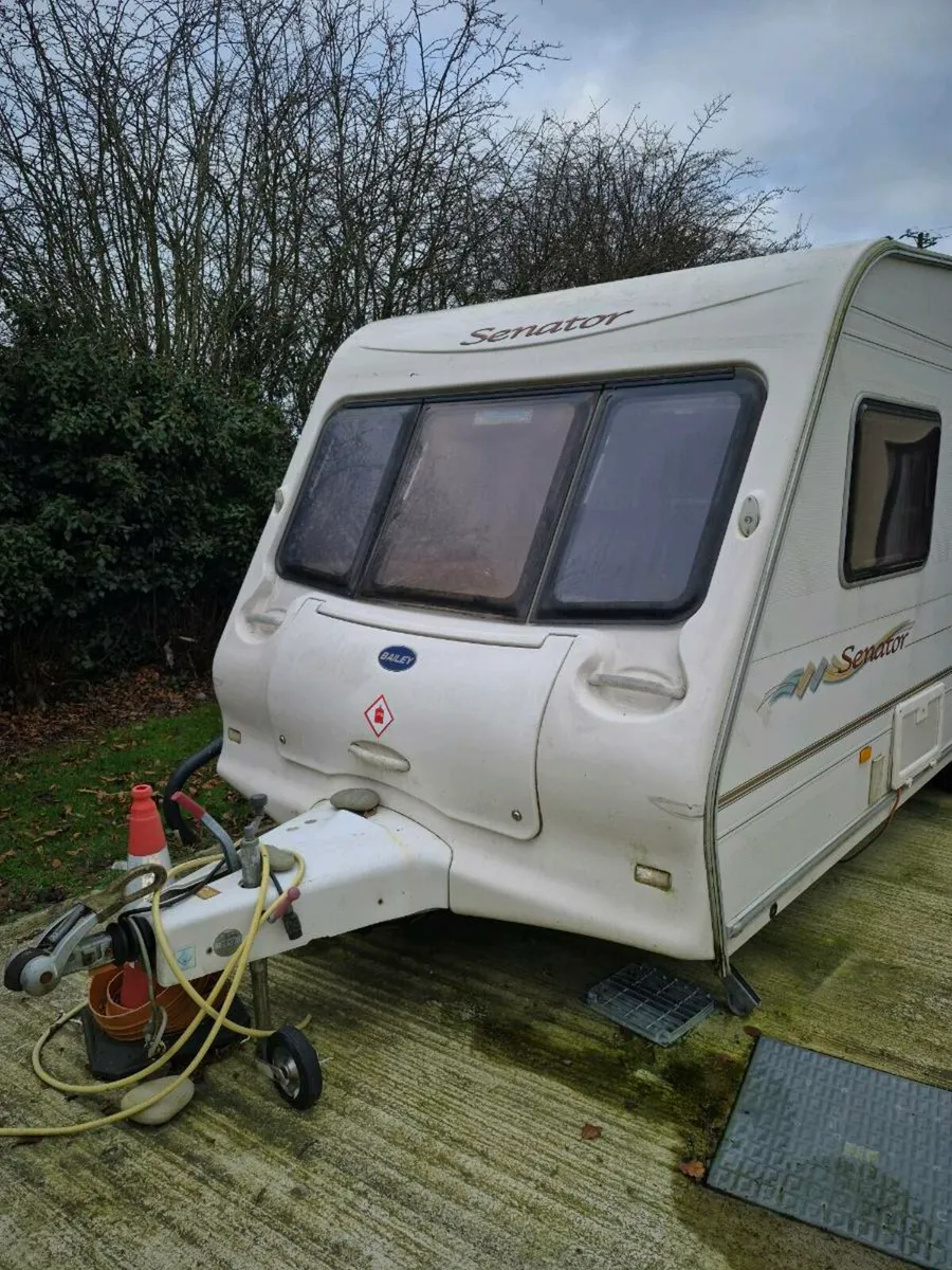 Caravan - Image 1
