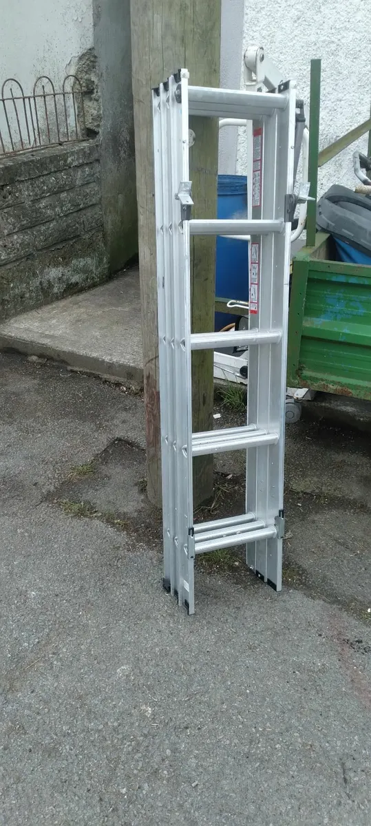 Attic ladder working perfect priced 89e - Image 4