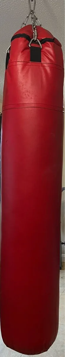 6ft large leather boxing bag. Heavy duty - Image 1