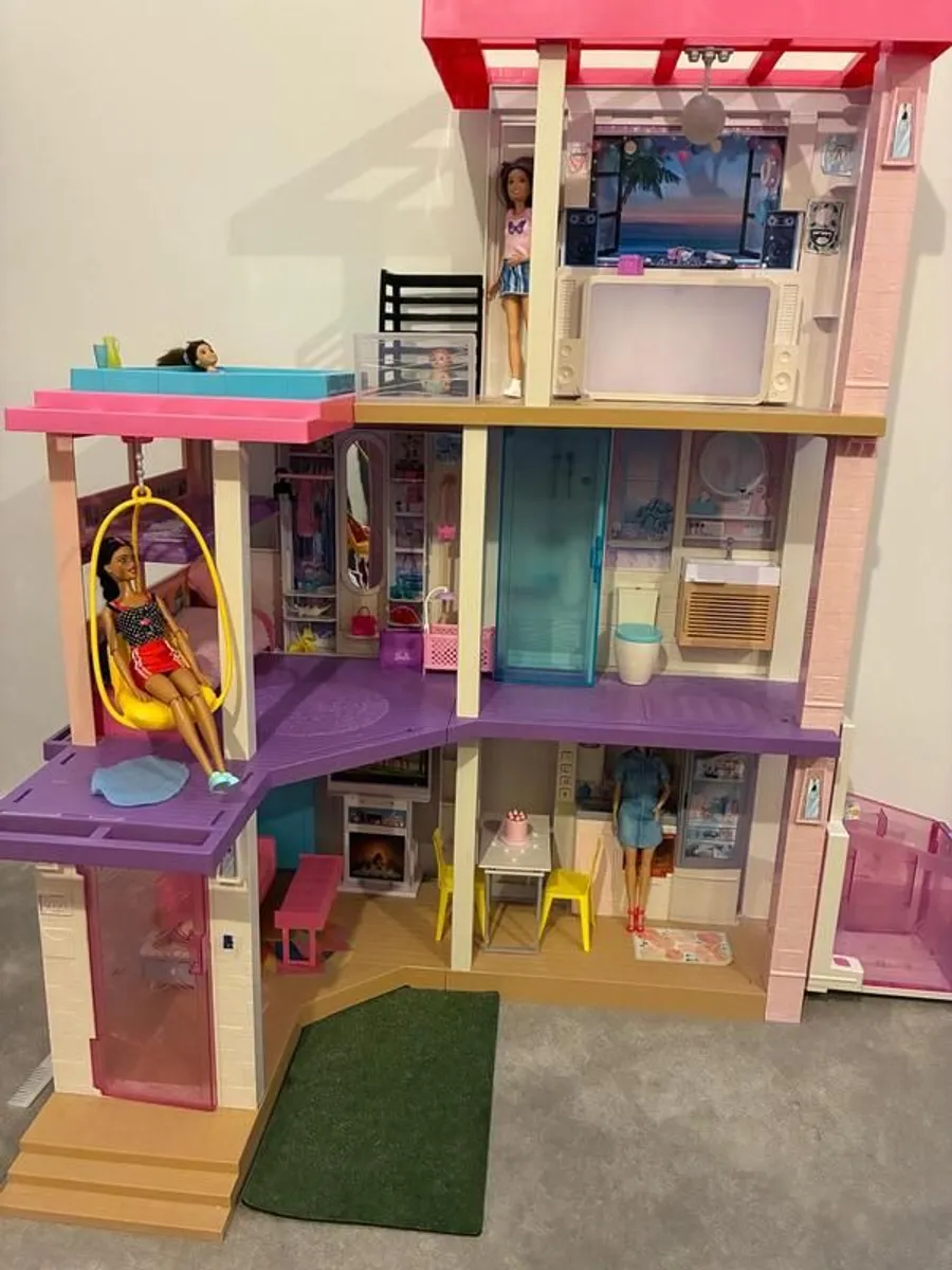 Barbie Dream House