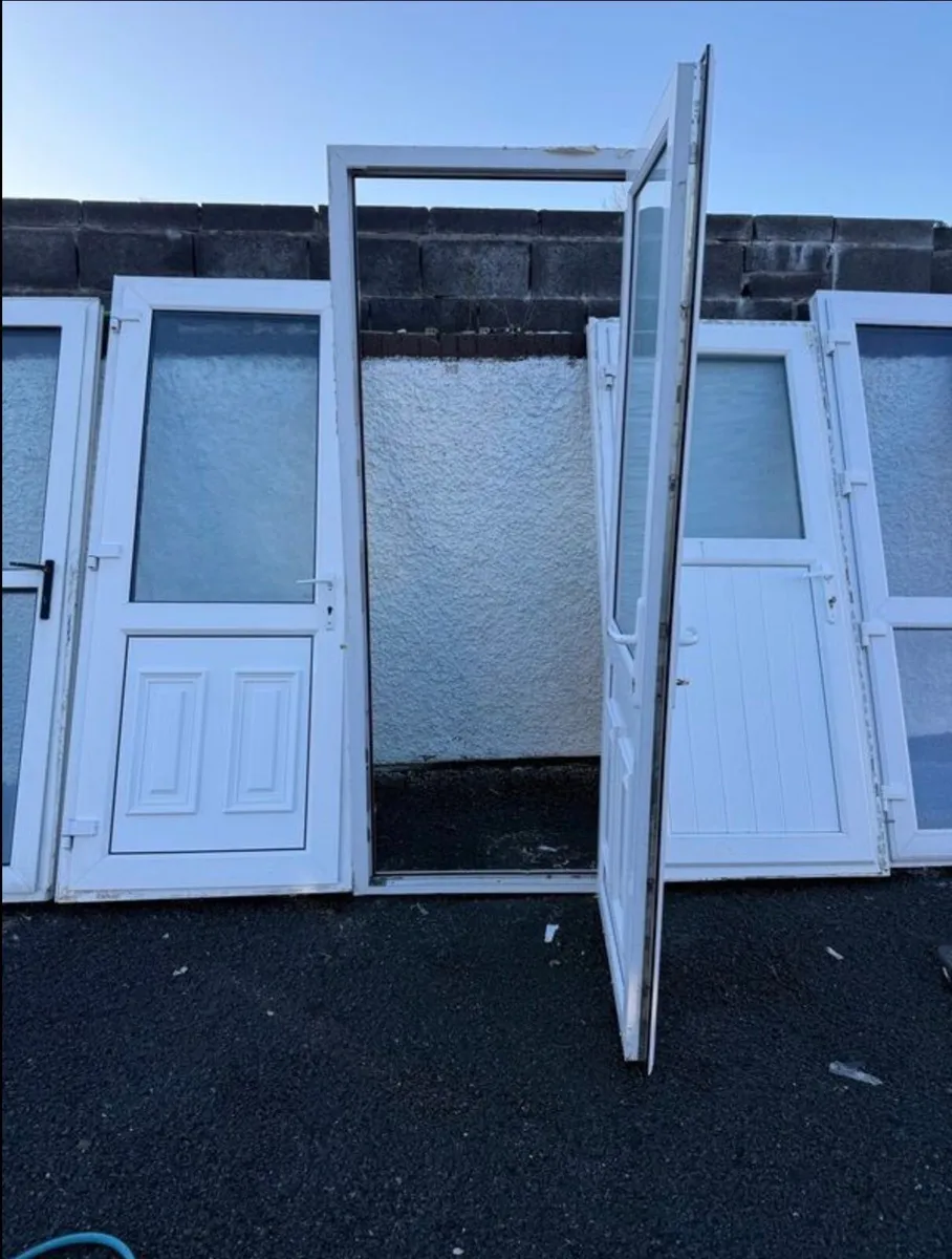 Pvc, Back door - Image 3