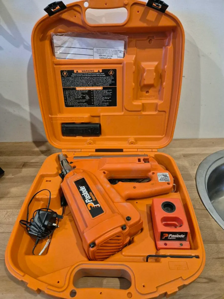 Paslode 1 fix Nail gun - Image 1