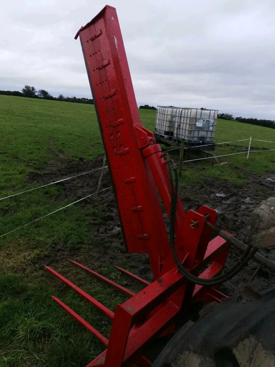 Bale spliter - Image 2