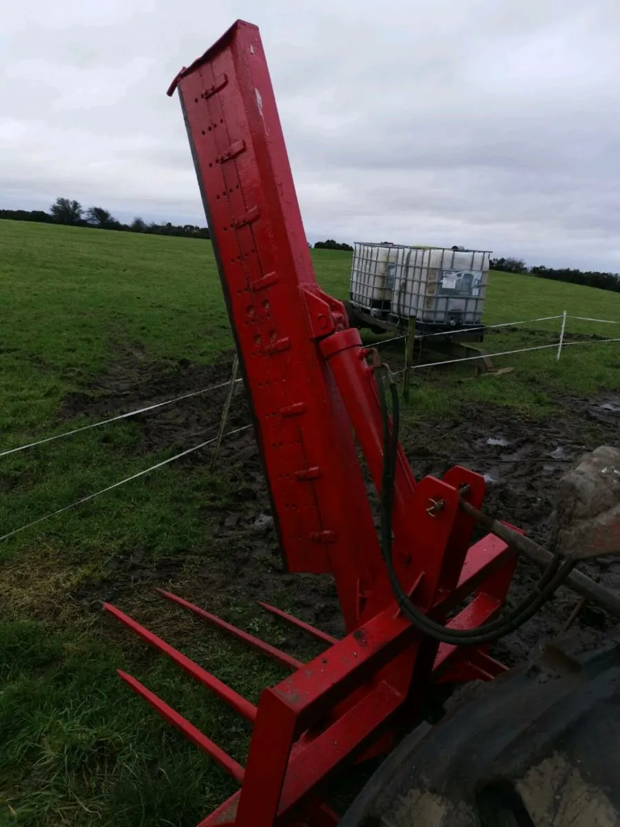 Bale spliter - Image 3