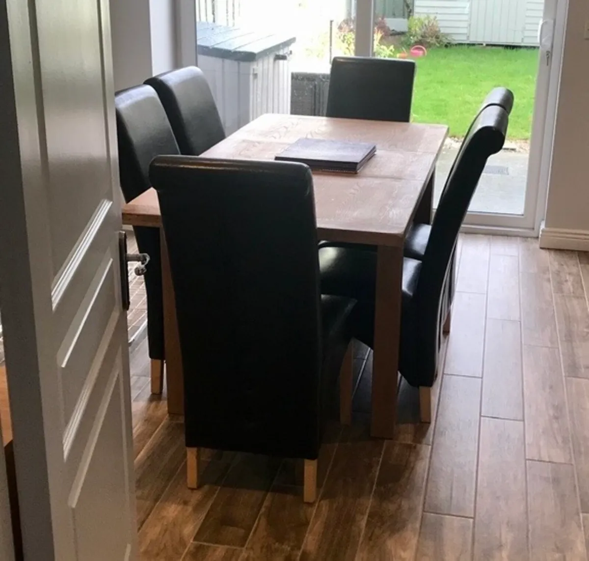 Saoirse Solid Oak Extendable Dining Table - Image 1