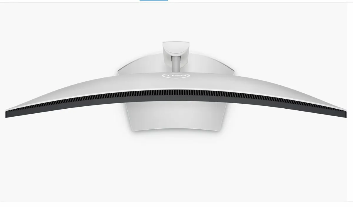 Dell 32" Curved 4K UHD Monitor - Image 4