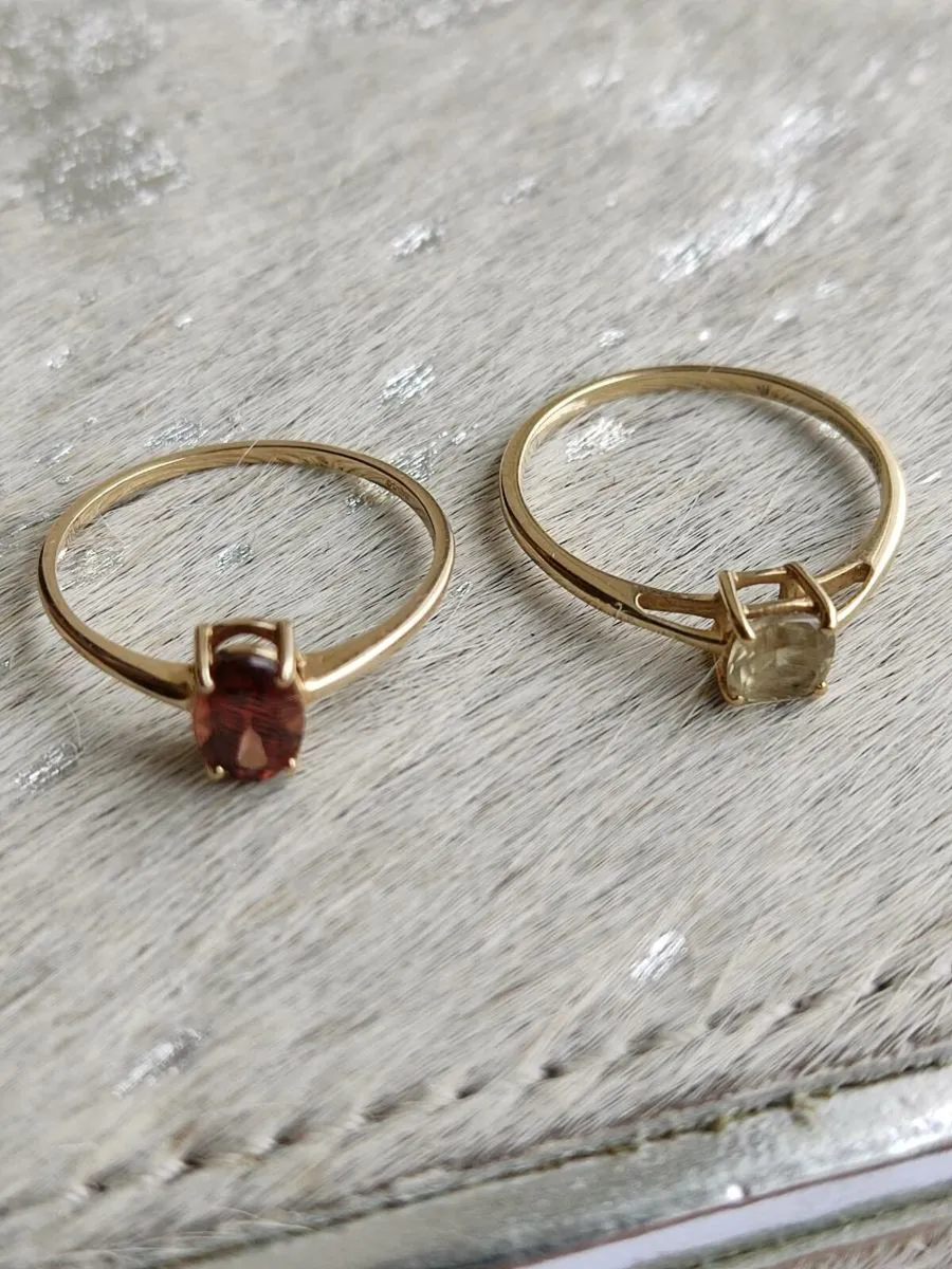 2 Solitaire rings 10 ct gold - Image 1