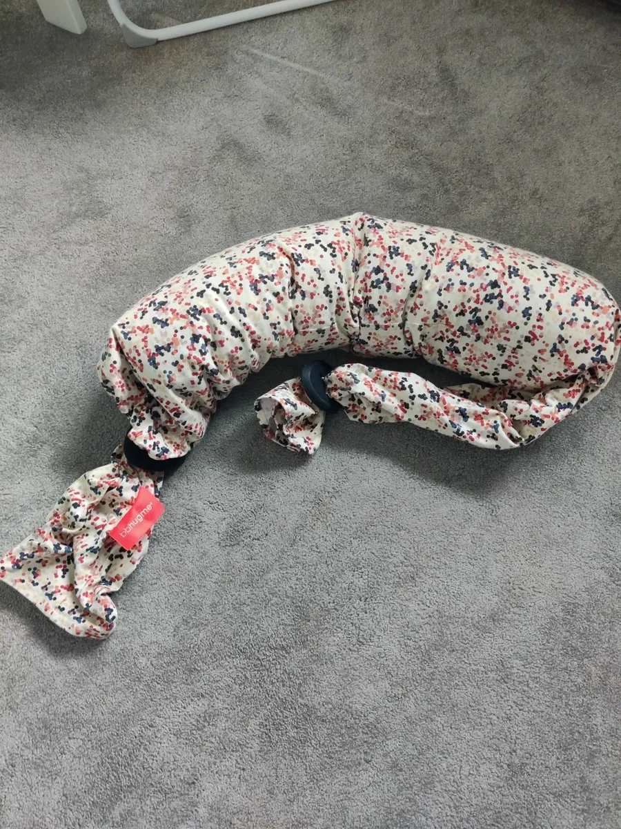 Bbhugme breastfeeding pillow