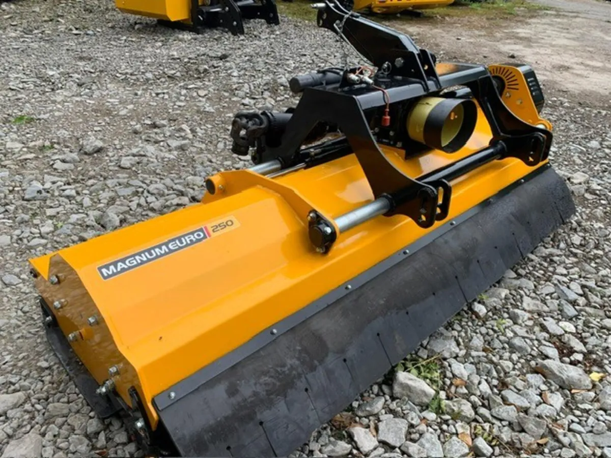 MCCONNEL MAGNUM EURO 250 FRONT/REAR - Image 2