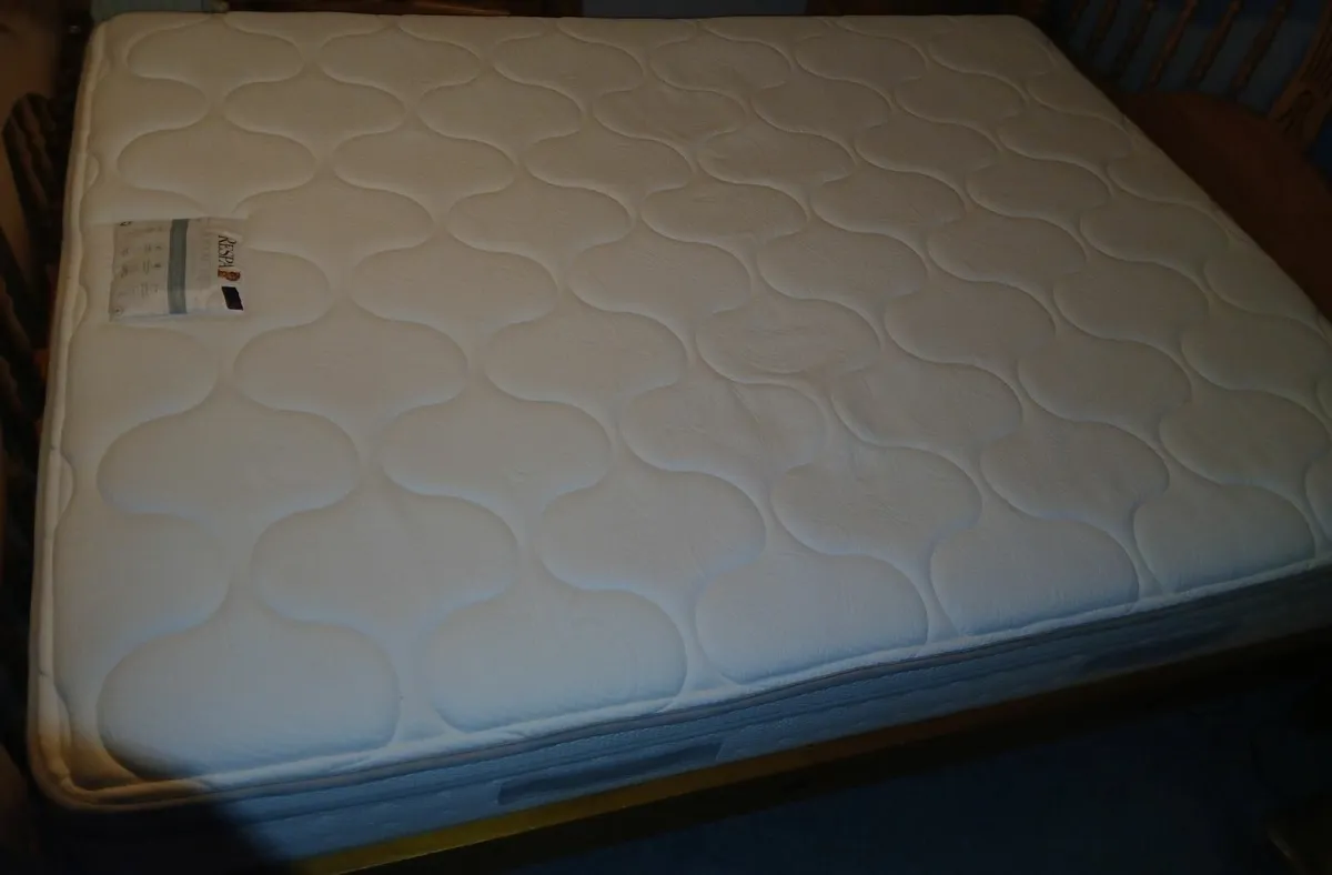 Respa king size gel pocket elite mattress - Image 2