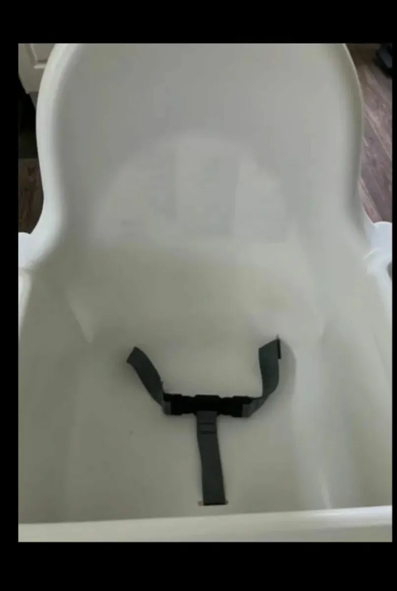 Ikea High Chair AS NEW - used 1 week - Image 2