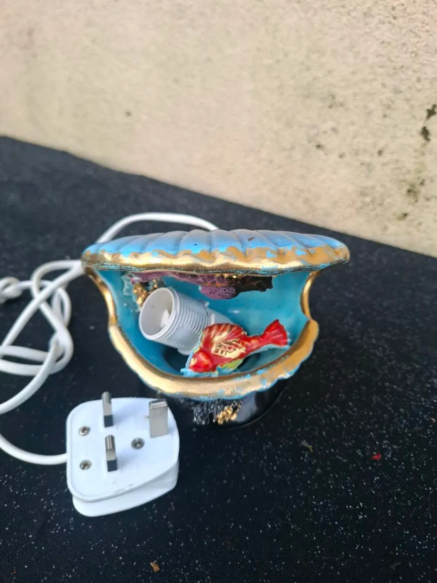 Shell vintage bedside lamp - Image 1