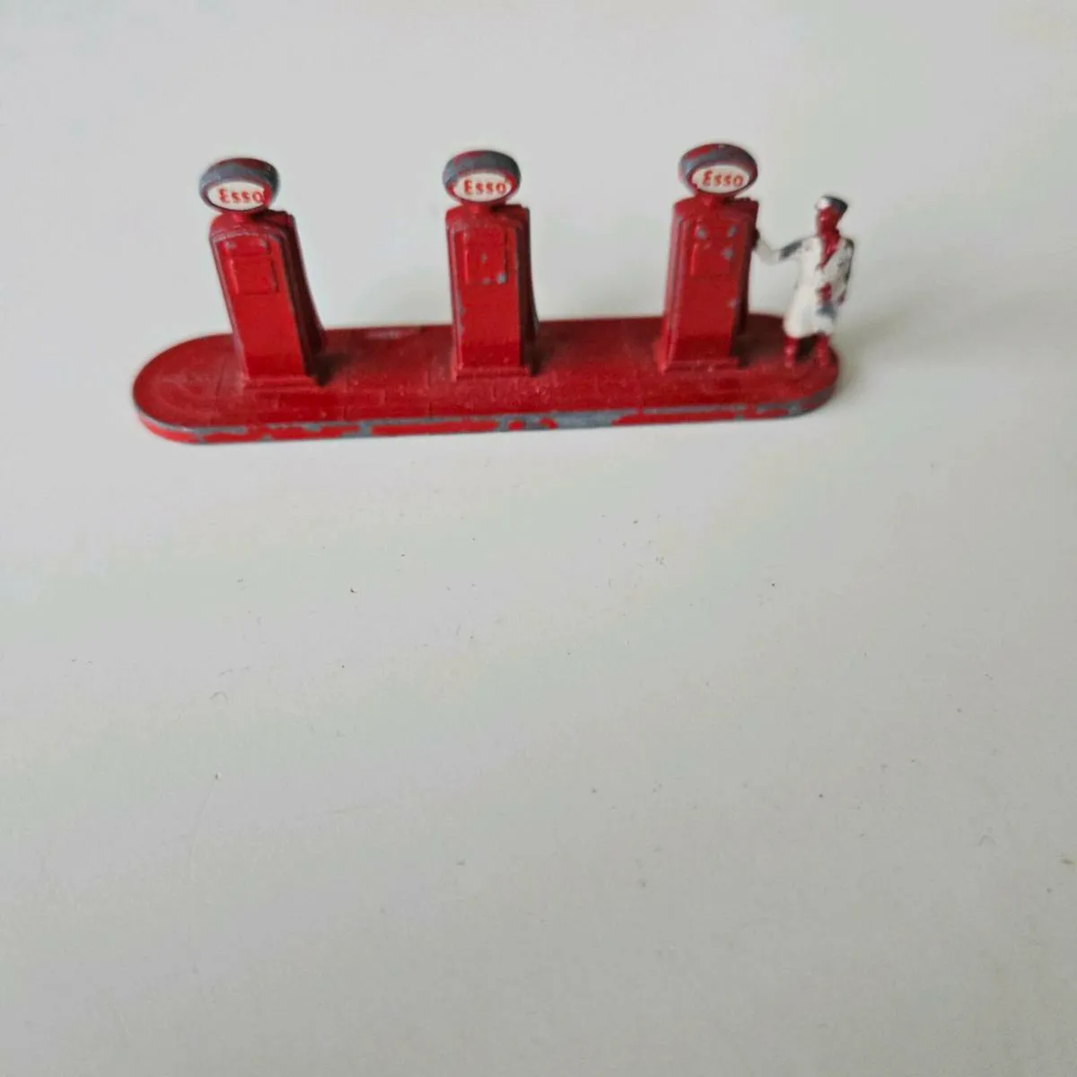 Lesney esso fuel pump - Image 1