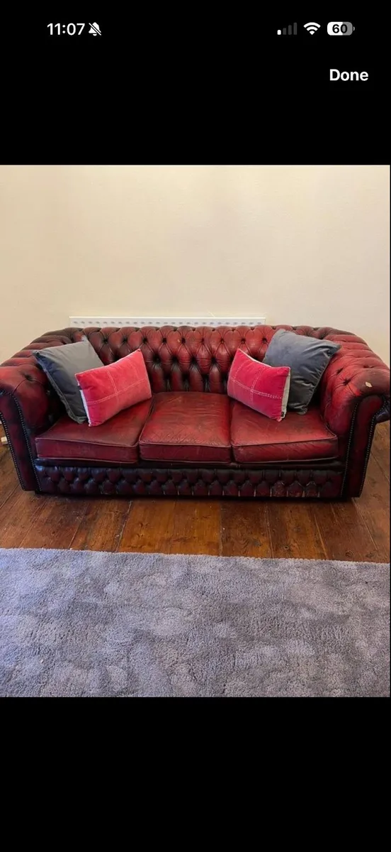 Chesterfield Suite - Image 3