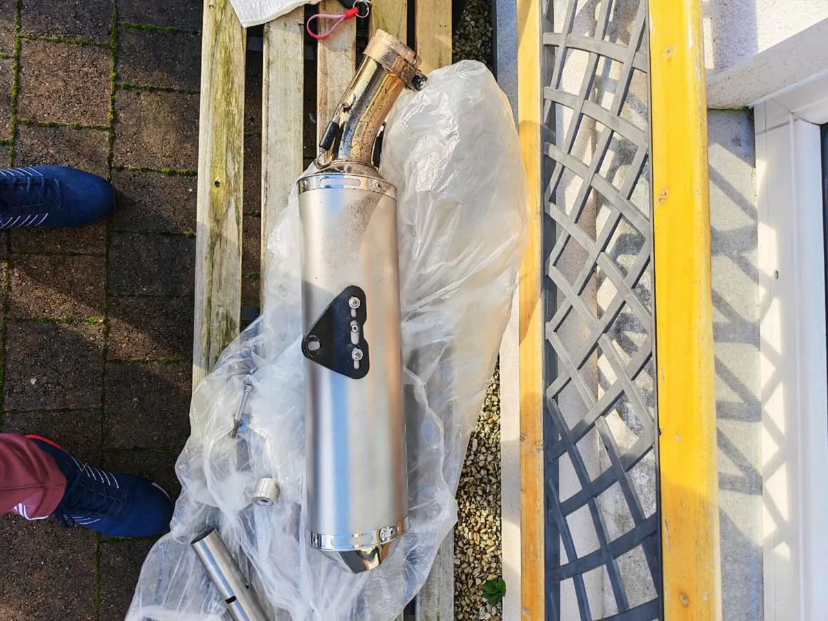 Bos slip on exhaust - Image 3