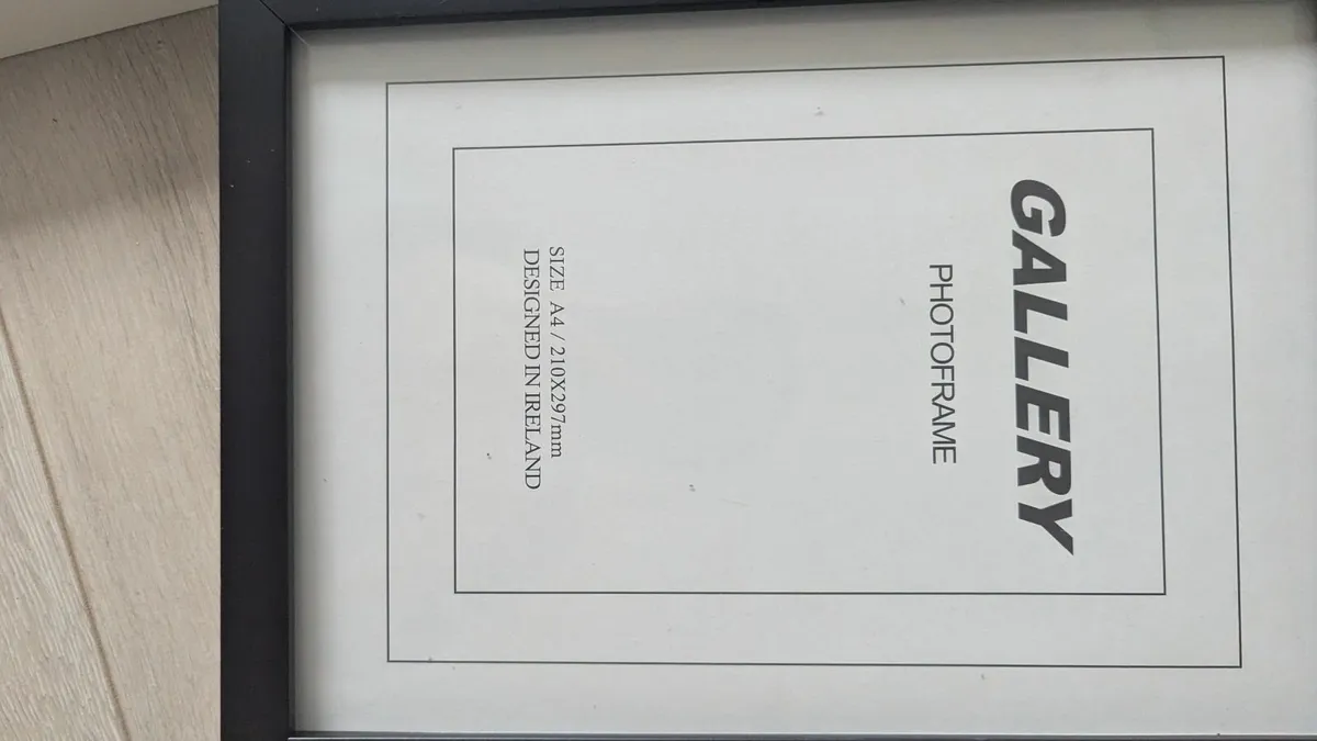 Picture frame - Image 2