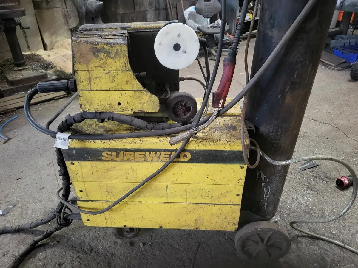 Mig welder - Image 1